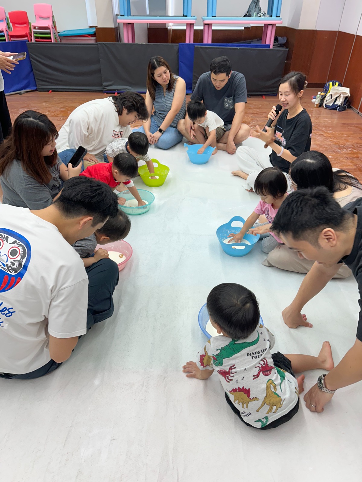 「污糟貓」玩轉色彩親子Playgroup體驗